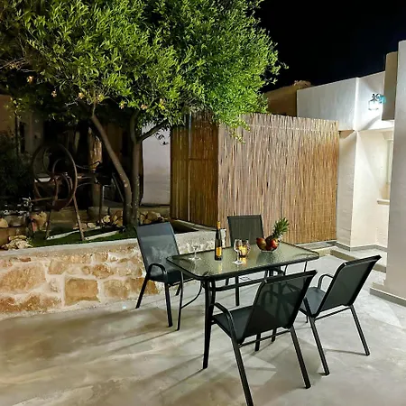 펜션 Michalis Urbanhome With Parking