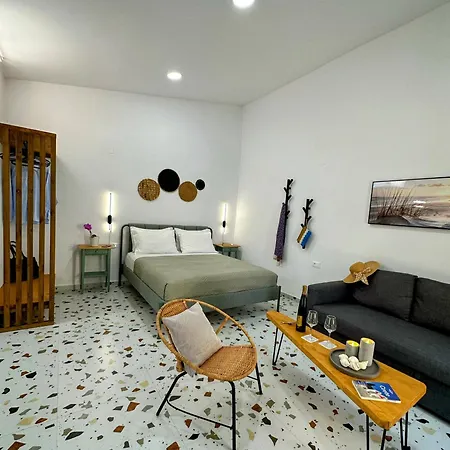 Michalis Urbanhome With Parking 하니아